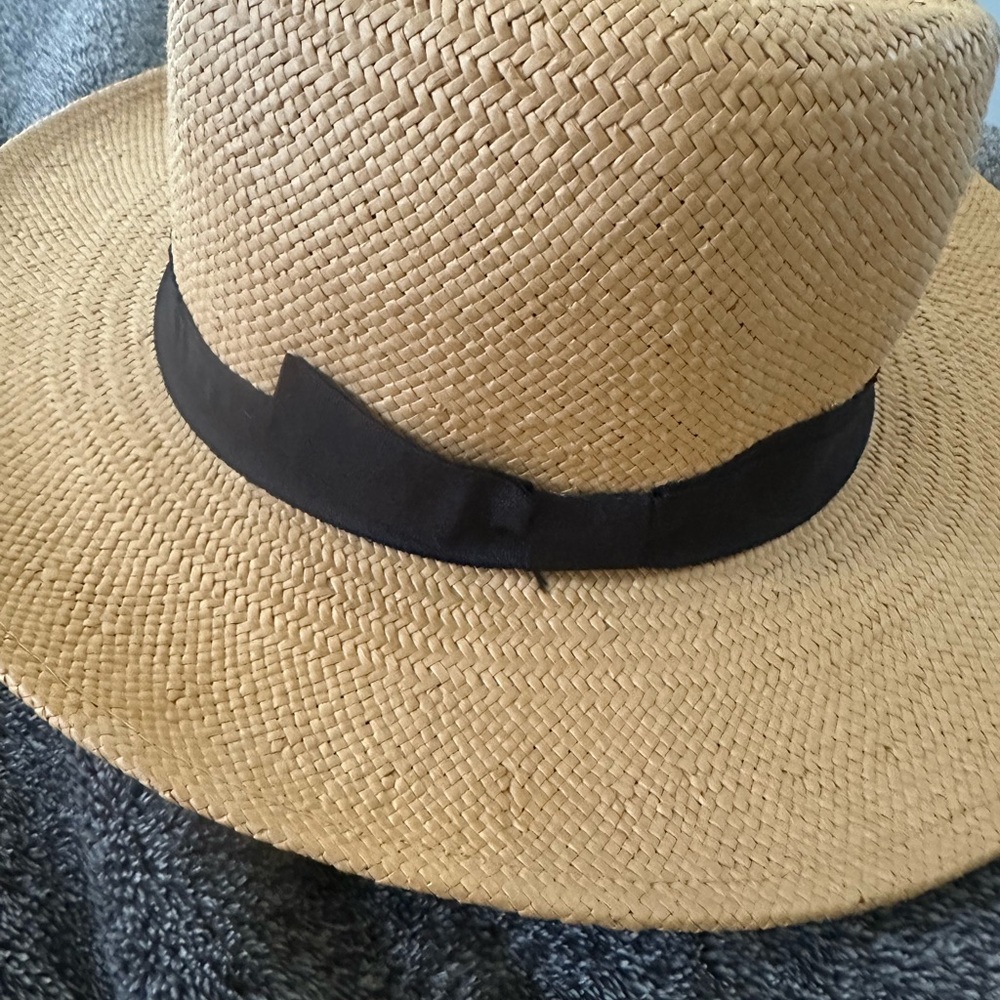Halogen straw hat - Picture 2 of 3